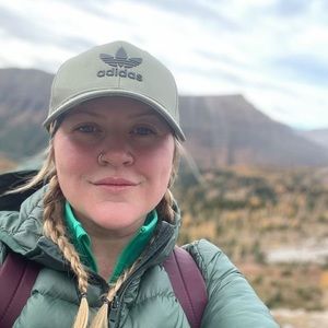 Meet your Posher, Julia